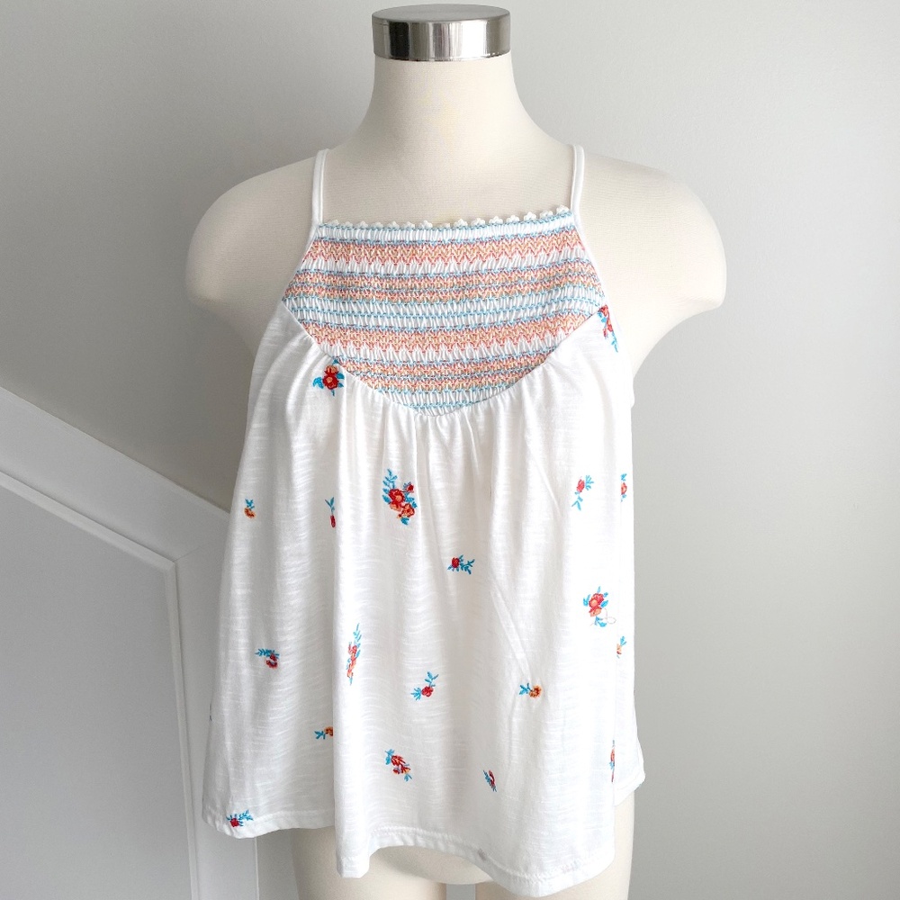 Francesca's Jun & Ivy Cropped Swing Floral Embroidery High Neck Tank - Size M